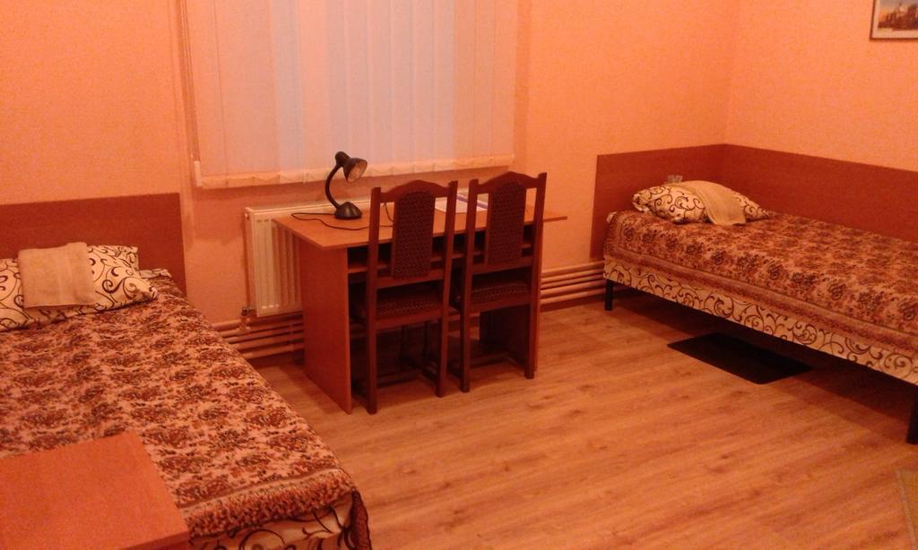 Hostel On Flotska Ιβανό-Φρανκίβσκ Δωμάτιο φωτογραφία